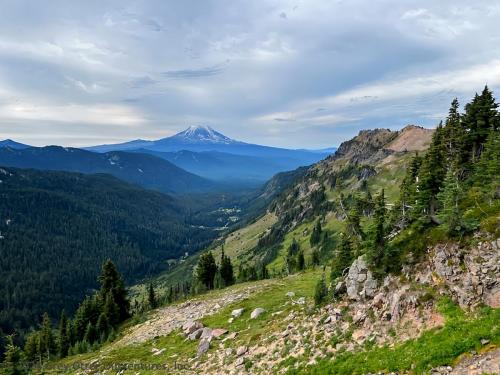 Cispus Pass Loop in the Goat Rocks Wilderness